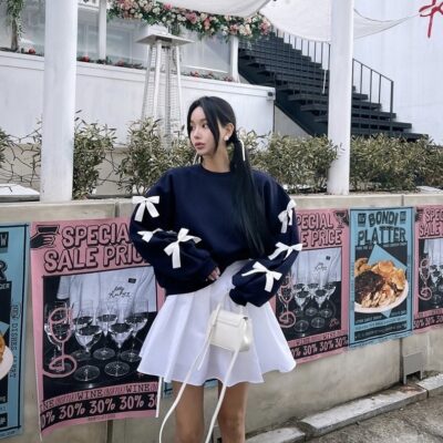 Bowed Pullover Sweater - Kawaii Clothes