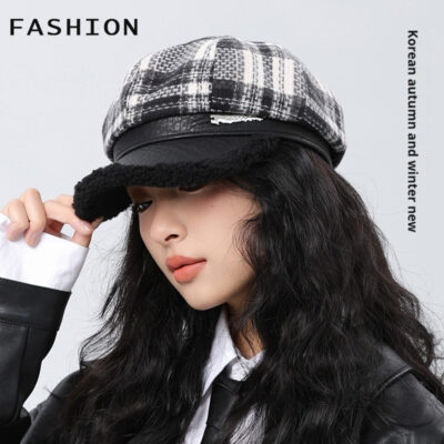 Retro Plaid Beret - French Aesthetic