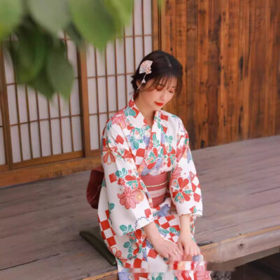 Retro Checkered Style Kimono - Japanese Aesthetic