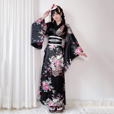 Traditional Summer Yukata - Japanese Aesthetic