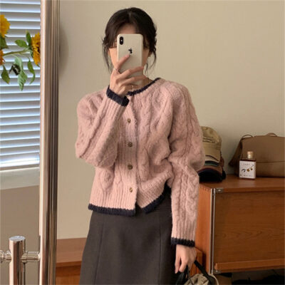 Knitted Pattern Cardigan - Vintage Aesthetic