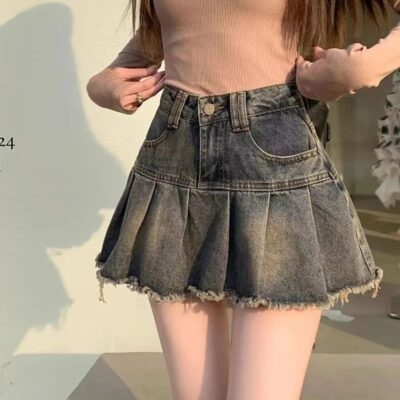 Retro Pleated Mini Skirt - Y2K Aesthetic