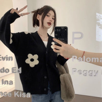 Flower Sweater - Korean Casual Clothes