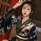 Short Floral Kimono - Japanese Aesthetic word3