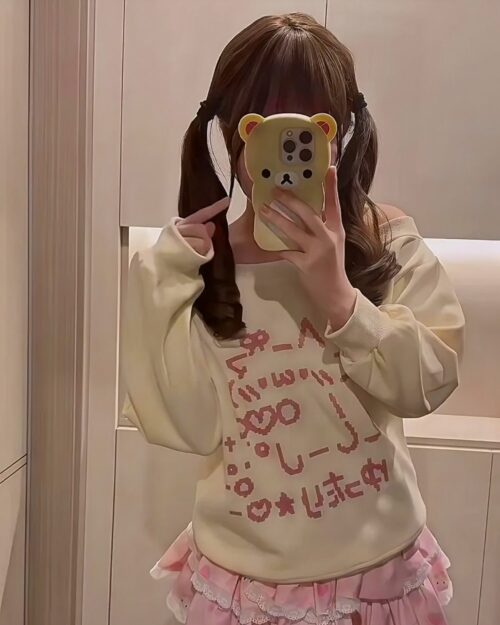 White Nyanko Pastel Sweatshirt with cute Japanese-style prints and illustrations.