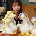 Kawaii Molly the Little Flower Duck word2