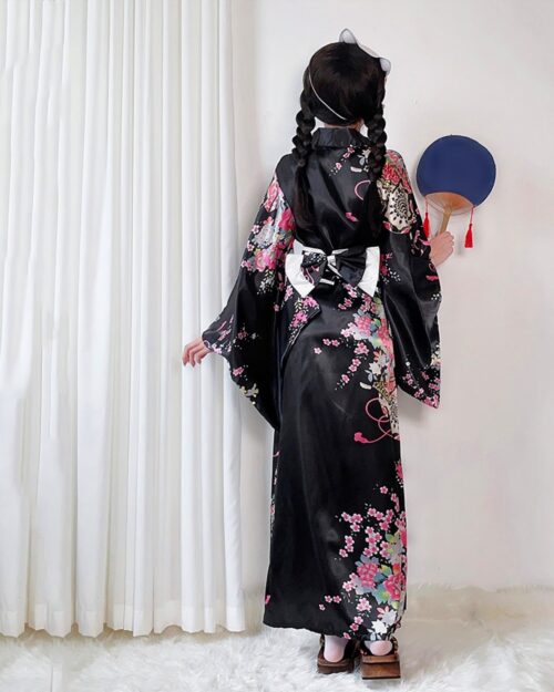 Black japanese aesthetic yukata with floral details and obi belt, styled with accessories.