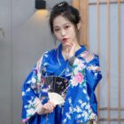 Short Floral Kimono - Japanese Aesthetic word3