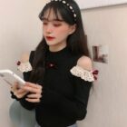 Laced Hollow-out Long-sleeved Top word3