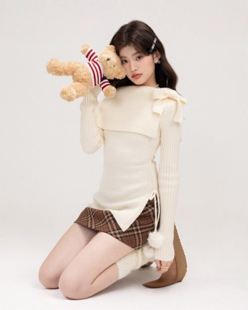 Off-shoulder Long-sleeved Sweater - Kawaii Aesthetic