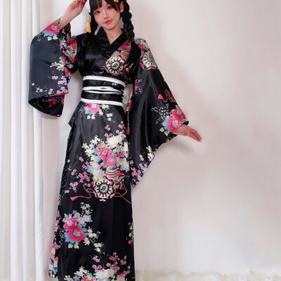 Traditional Summer Yukata - Japanese Aesthetic