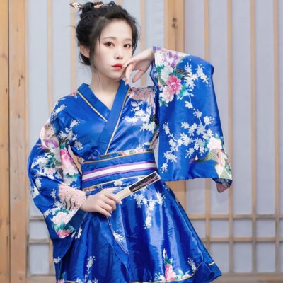 Short Floral Kimono - Japanese Aesthetic