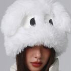 Fluffy Eyed Hat word2