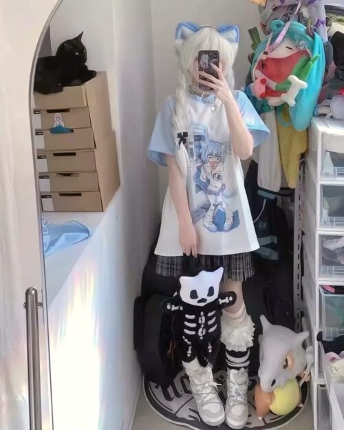 Harajuku detachable sleeve shirt with a graphic print, part of a cutecore outfit.