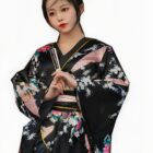 Short Floral Kimono - Japanese Aesthetic word3