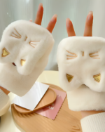 Cute Cat Plush Mittens - Kawaii Winter, fluffy gloves for cold hands.