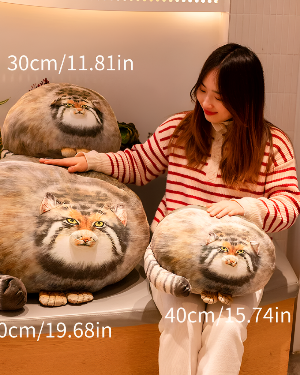 Chonky Realistic Palla's cat plush - 30cm/11.81in and 40cm/15.74in sizes.