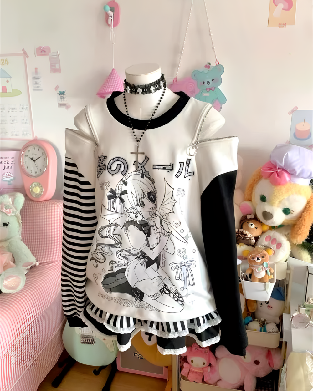 Long Sleeved Stripped T-Shirt - Yami Kawaii featuring a yami kawaii aesthetic print with layered details and accessories.