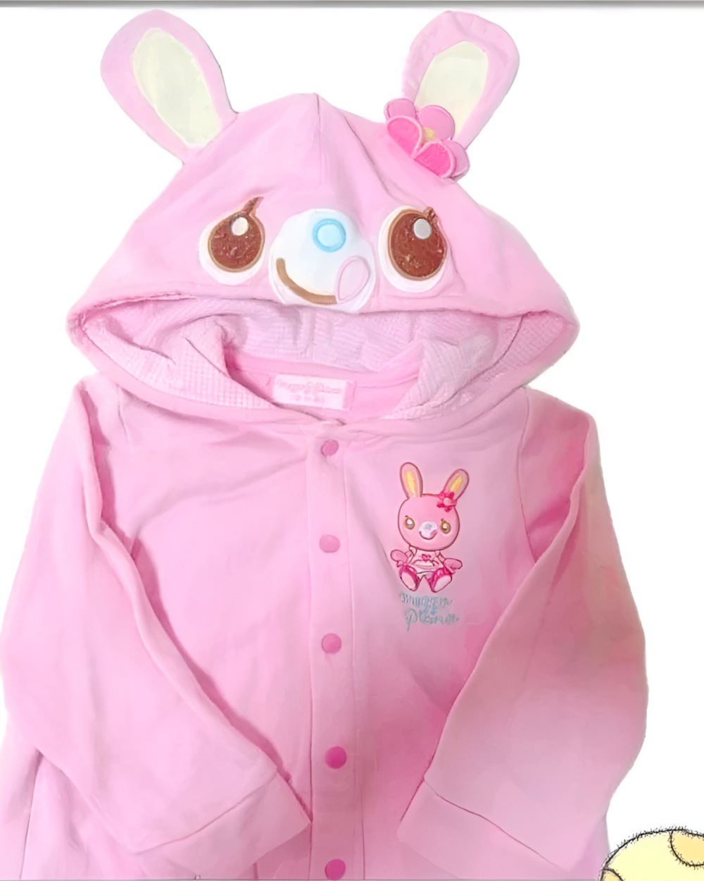 Mezzo Piano Pink Hoodie - Yume Kawaii Aesthetic product photo 3 Pink Mezzo Piano hoodie with bunny ears. This cute Yume Kawaii hoodie features a button-up design and character details.