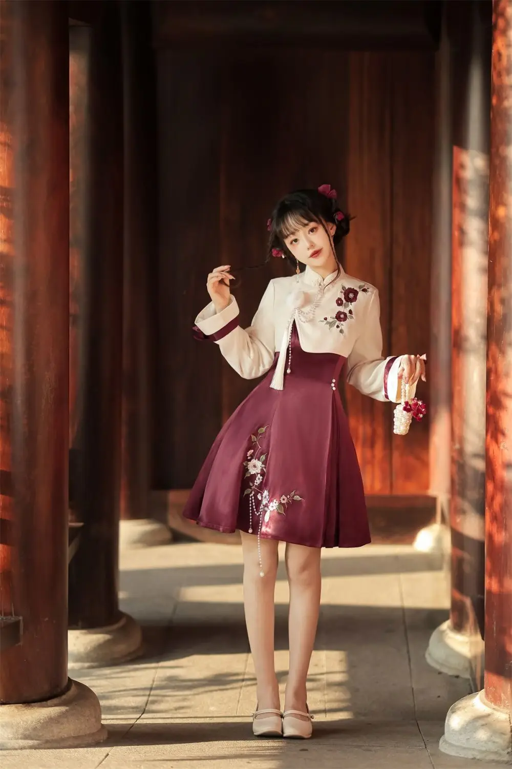 Flowery Wine Dress - Qi Lolita Aesthetic word2