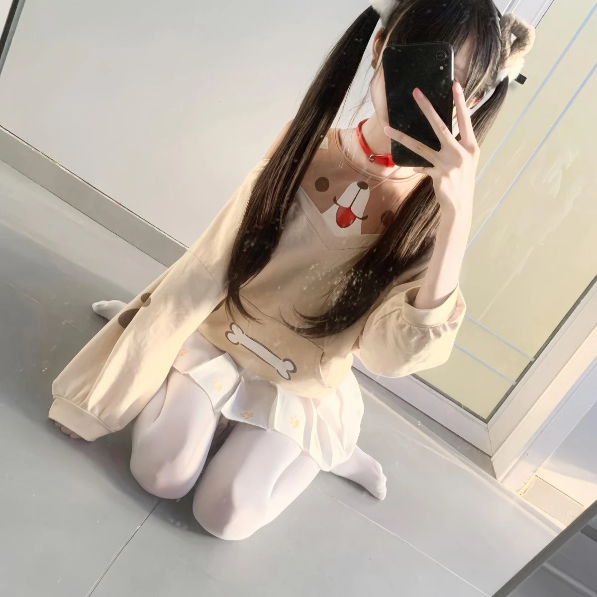 The Doggy Sweatshirt - Jojifuku Aesthetic word3