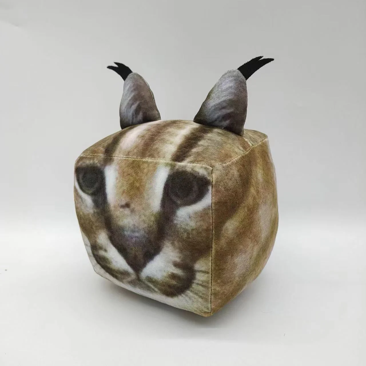 Cube Floppa Plushies word1