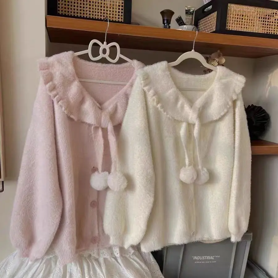 Soft and Sweet Knitted Sweater word2