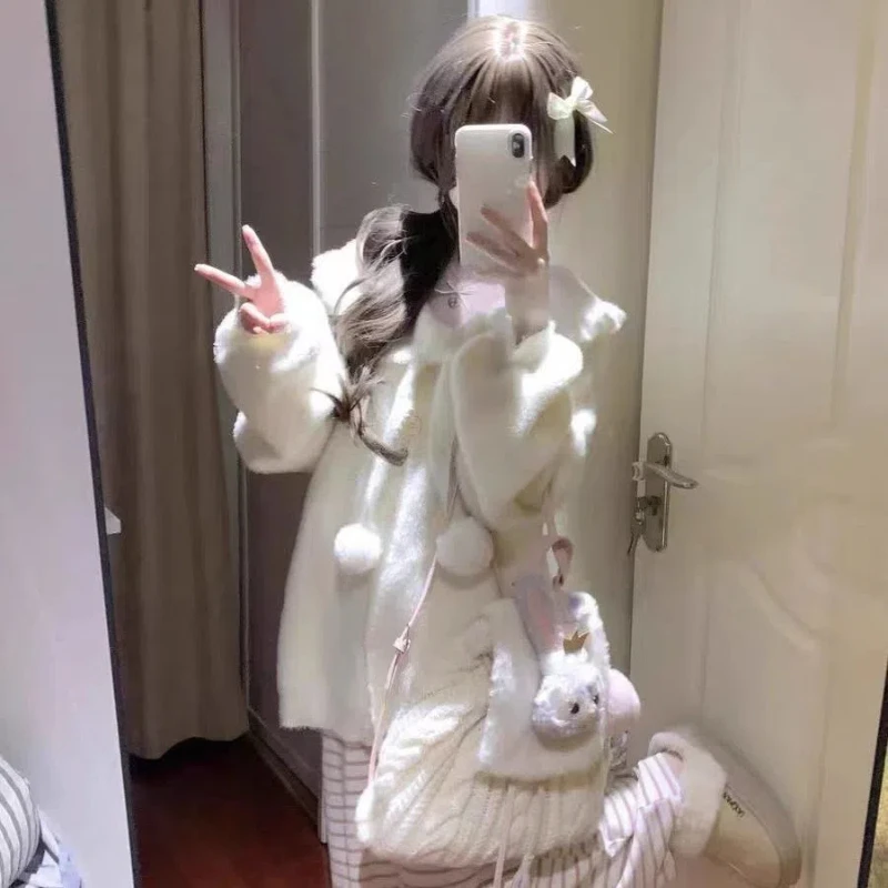 Soft and Sweet Knitted Sweater word2